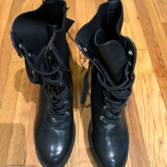 NWT Forever 21 Black Heeled Platform Combat Booties Size 8 - Picture 8 of 9